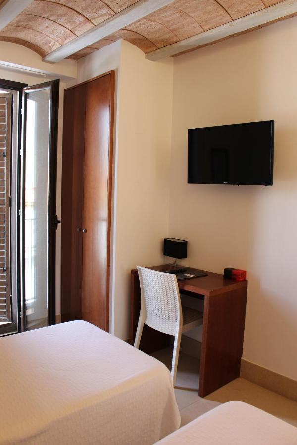 Hotel Isla Plana 3*