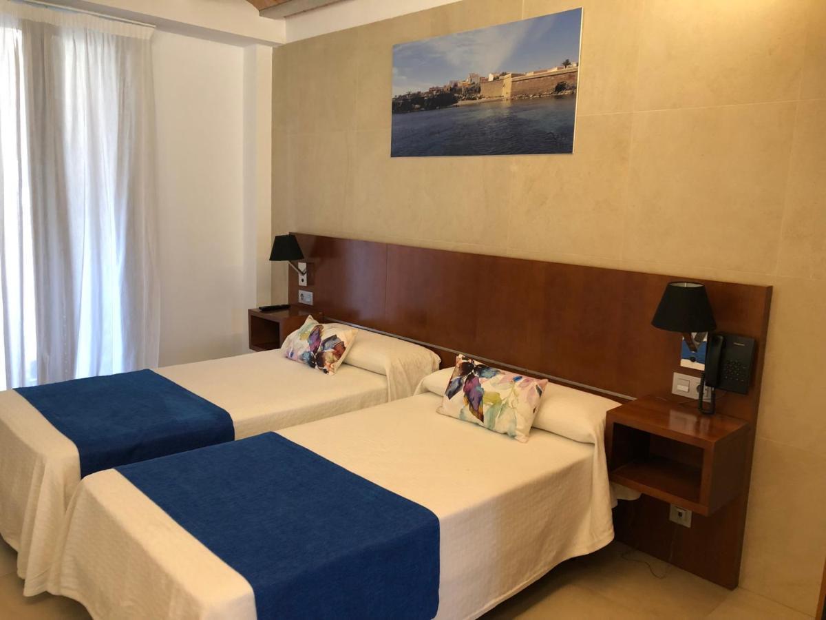 Hotel Isla Plana 3*